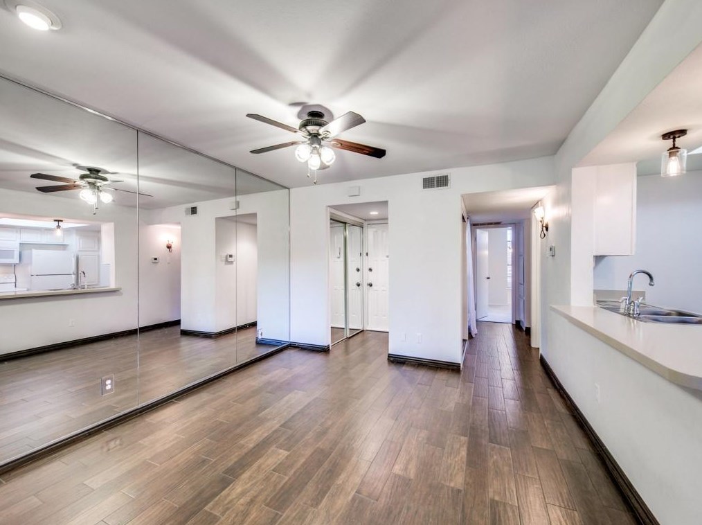 2505 Wedglea Dr #135, Dallas, TX 75211