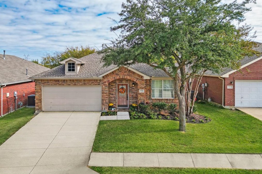 5306 Smithfield Ct, Garland, TX 75048