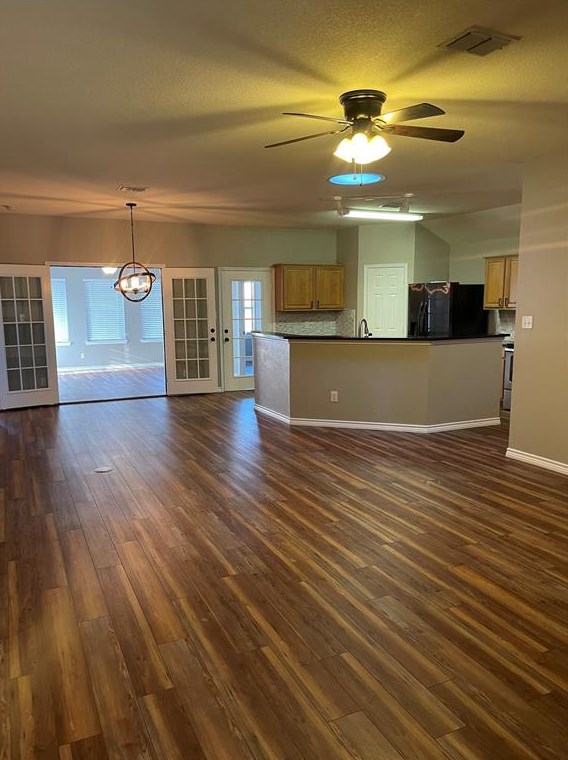 4700 Topaz Ln, Granbury, TX 76049