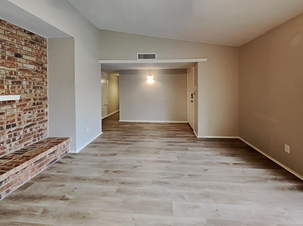 706 Tara Dr, Desoto, TX 75115