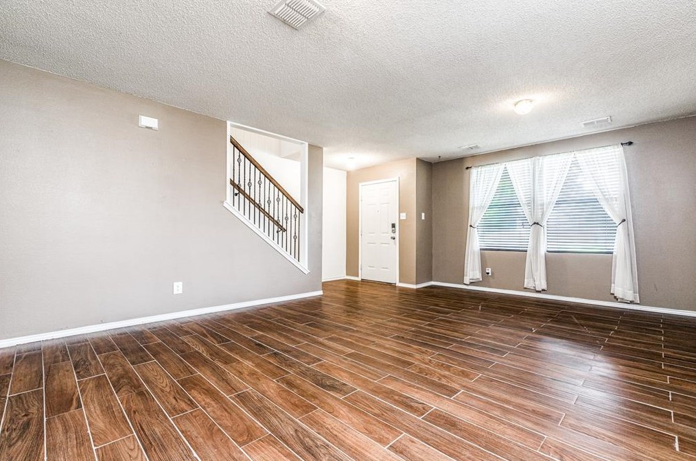 2412 Avalon Creek Way, Mckinney TX  75071-2698 exterior