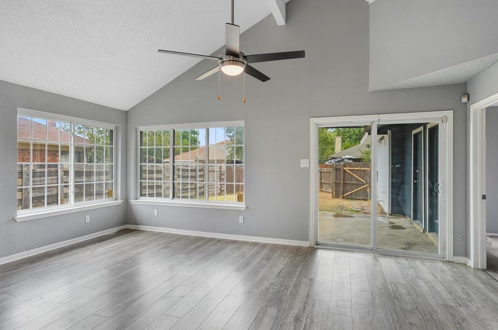 10243 Oak Branch Ln, Dallas, TX 75227