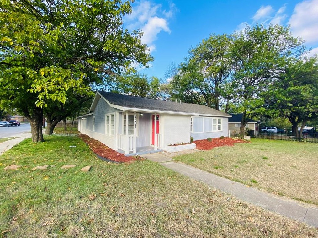 4801 Stephanie Dr, Fort Worth, TX 76117