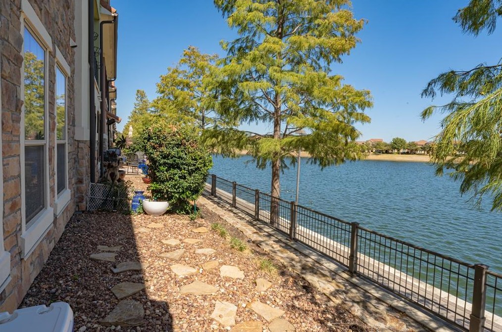 6728 Marbella, Irving, TX 75039