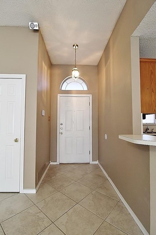 438 Sorrel Ln, Oak Leaf, TX 75154