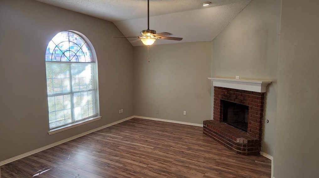 2345 Park Vista Dr, Dallas, TX 75228