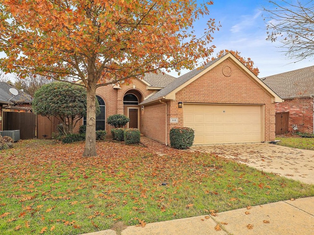 212 Fox Wood Dr, Mckinney, TX 75071-6472