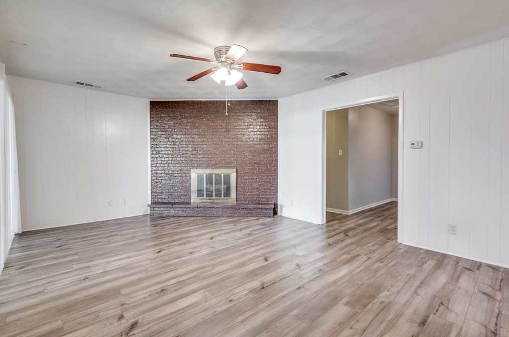 1518 Sharon Dr, Duncanville, TX 75137