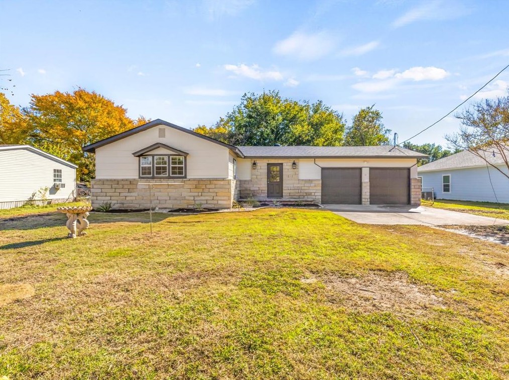 1503 Lands End St, Granbury, TX 76048