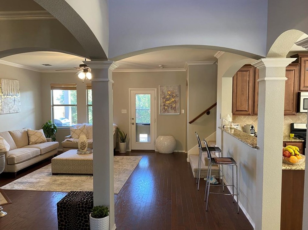 15620 Gatehouse Dr, Roanoke, TX 76262