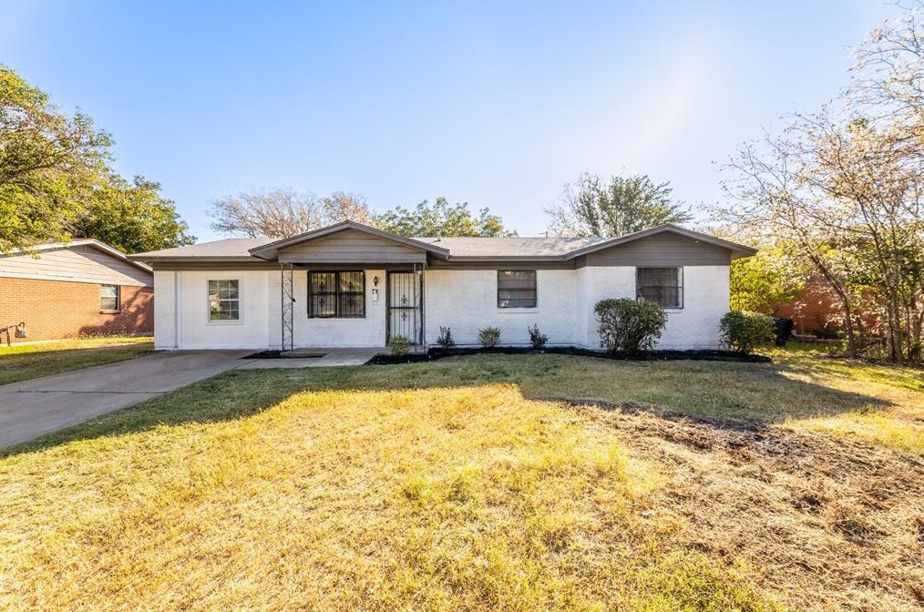 5625 Cloverdale Dr, Fort Worth, TX 76134