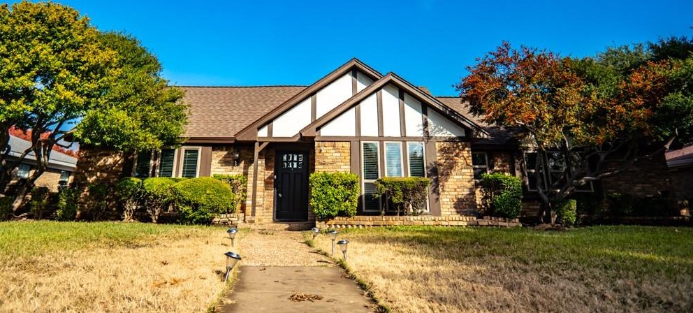 3205 Winchester Dr, Plano, TX 75075