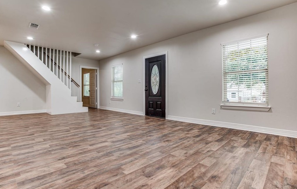 3014 Ivandell Ave, Dallas, TX 75211