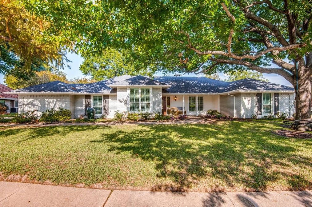 512 Greenridge Dr, Coppell TX  75019-5718 exterior