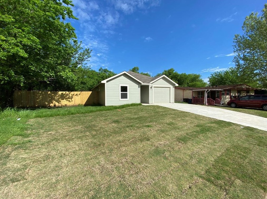 4709 Forbes Ct, Fort Worth, TX 76105