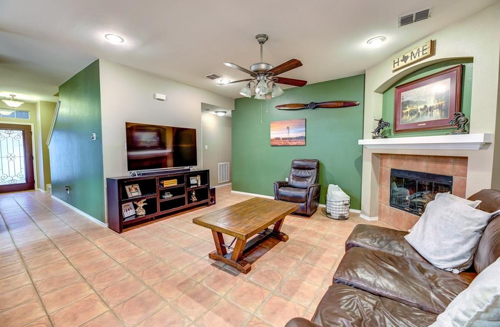 2304 Sheldon Dr, Mckinney TX 75070-2442 exterior