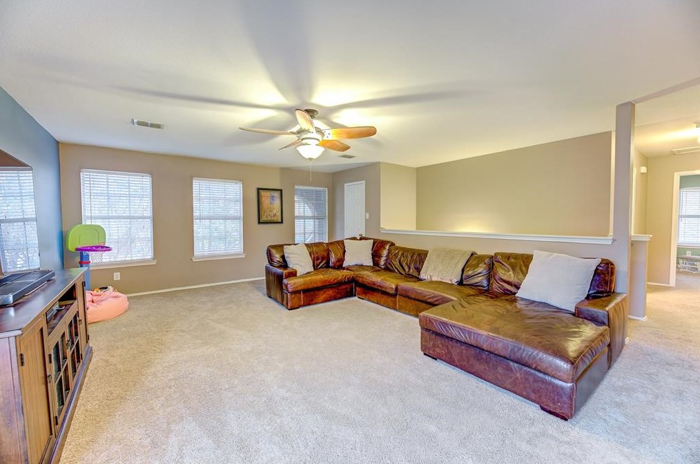 2304 Sheldon Dr, Mckinney TX 75070-2442 exterior