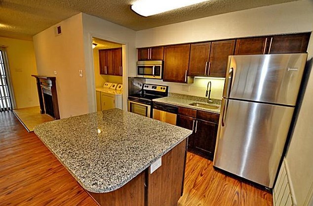 6910 Skillman St #2013, Dallas, TX 75231