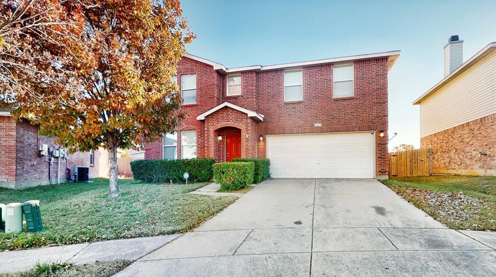 6105 Countess Ln, Denton, TX 76210