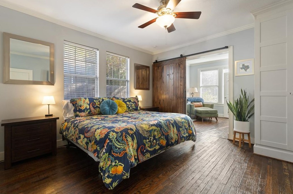 5906 Victor St, Dallas TX 75214-4550 exterior