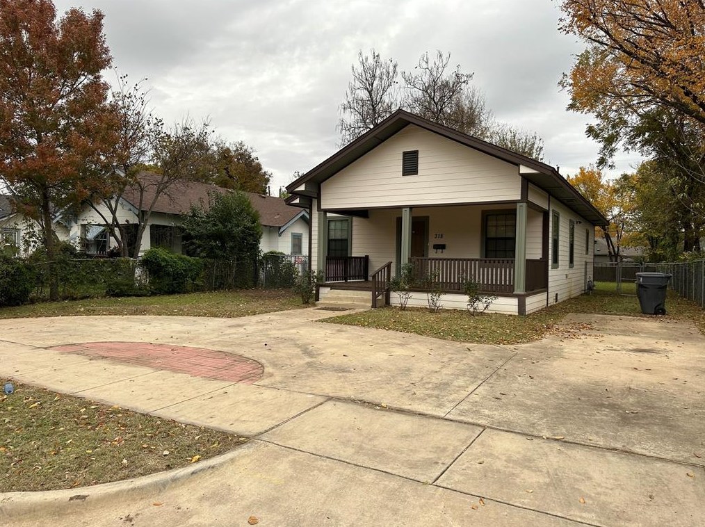 318 N Marlborough Ave, Dallas, TX 75208