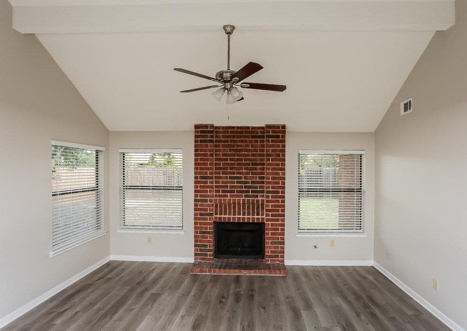 2728 Wentworth Dr, Grand Prairie, TX 75052