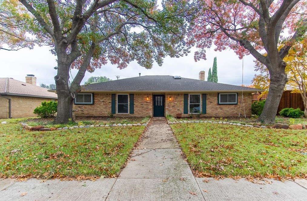 411 High Brook Dr, Richardson, TX 75080