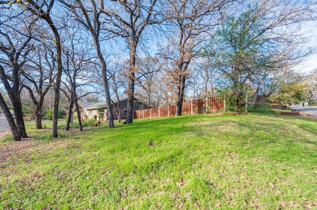 4104 Linkwood Dr, Euless, TX 76040