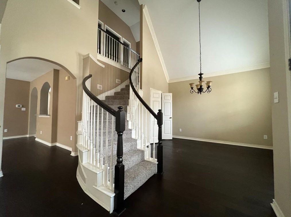 8628 Forest Glen Dr, Irving, TX 75063