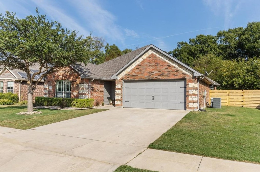 136 Joshua St, Denton, TX 76209