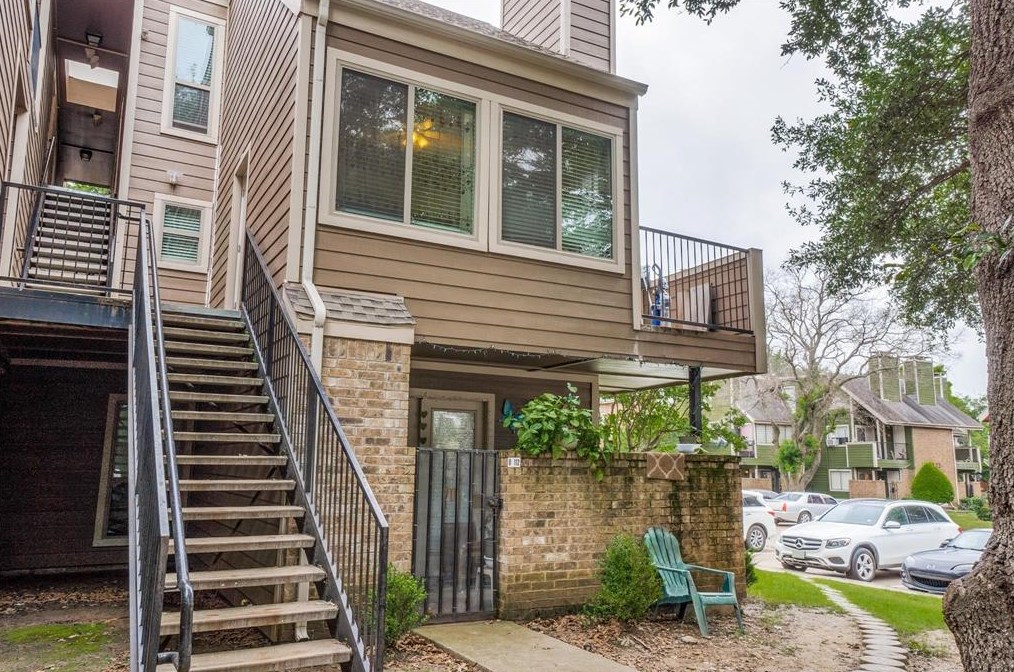 9829 Walnut St Apt 212, Dallas, TX 75243