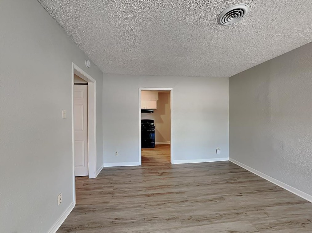7917 Woodshire Dr, Dallas, TX 75232