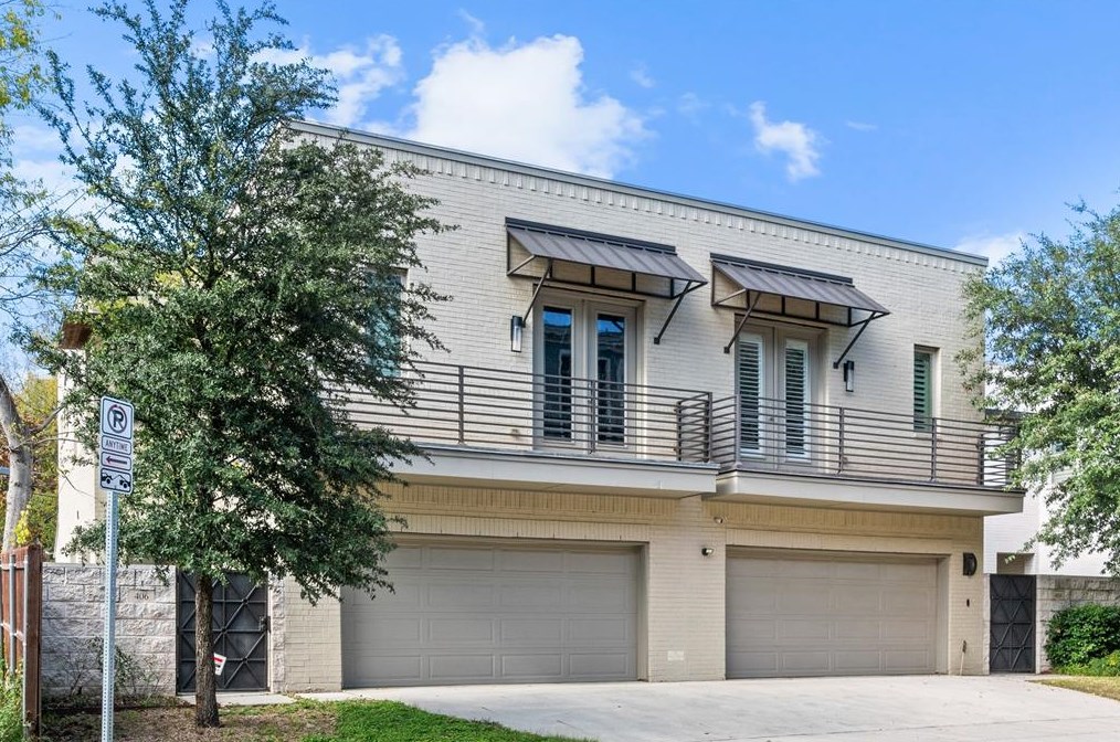 406 Foch St, Fort Worth, TX 76107