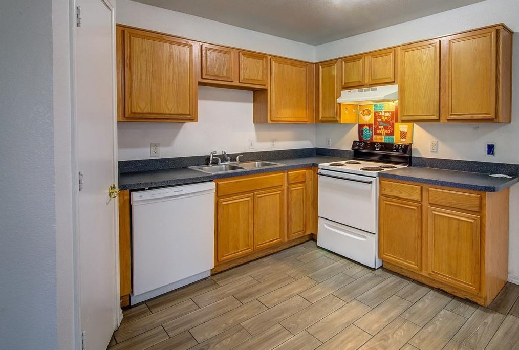 508 Kings Way Dr #a, Midlothian, TX 76063