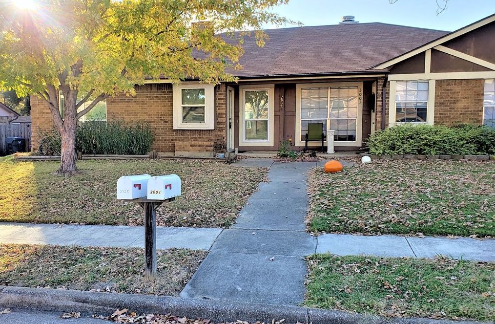 2925 Timothy Ln, Euless, TX 76039
