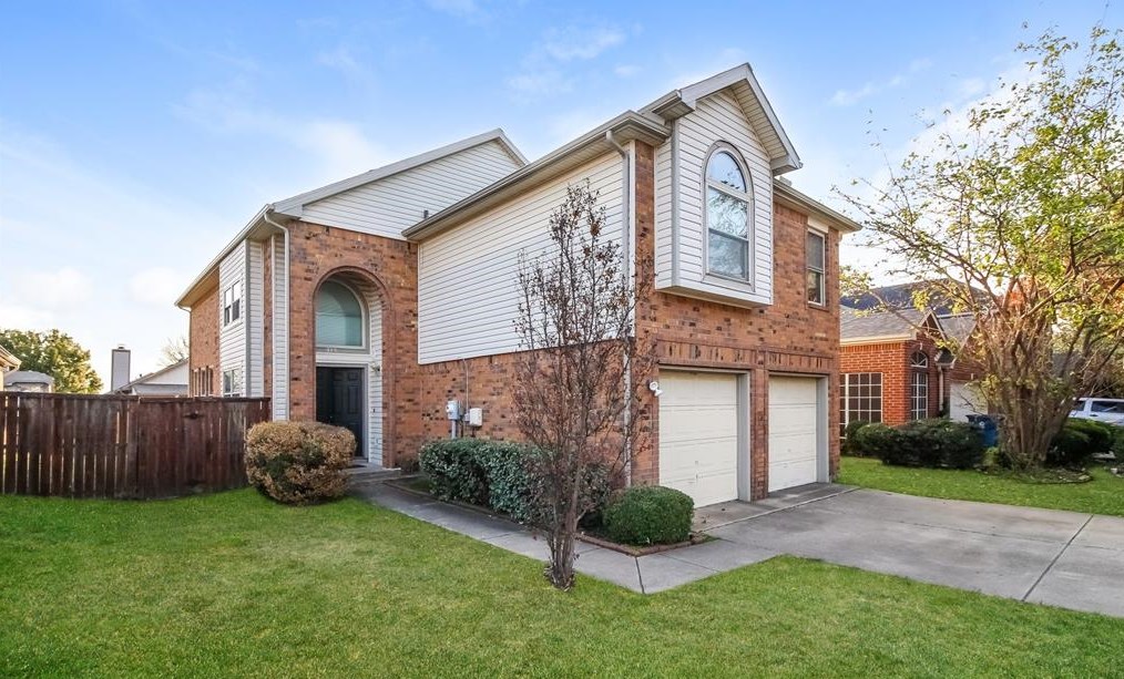 929 Azalia Dr, Lewisville, TX 75067