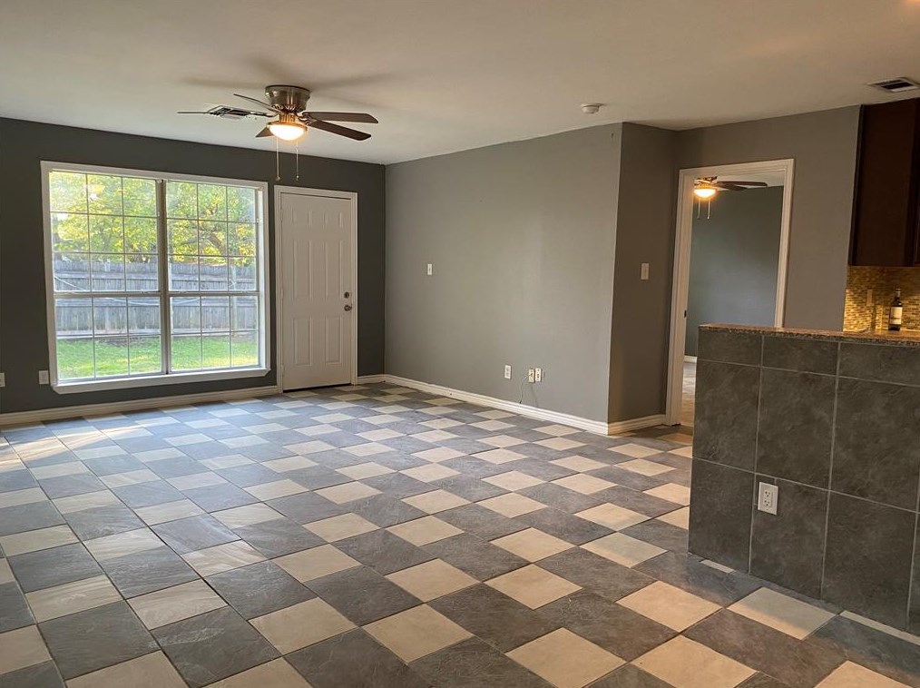 5305 Pomona Ave, Fort Worth, TX 76114