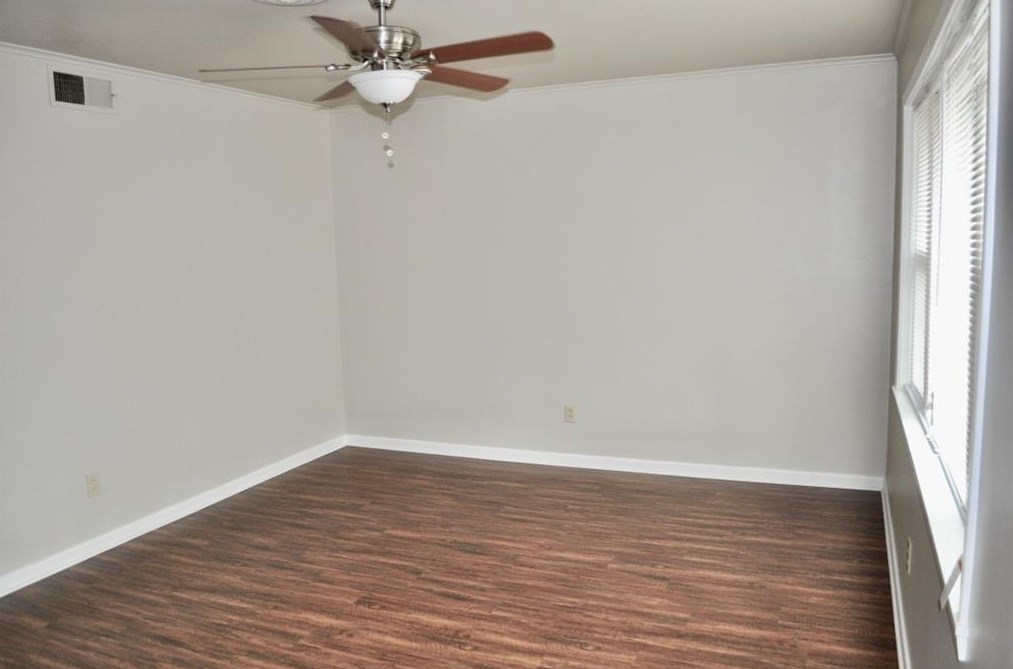 1434 W Water St, Weatherford, TX 76086