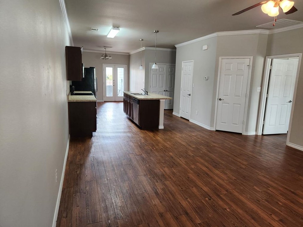 1145 Newcastle Dr, Weatherford, TX 76086