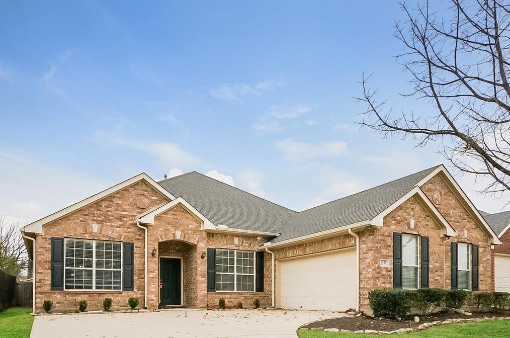 2455 Blanco Dr, Grand Prairie, TX 75052