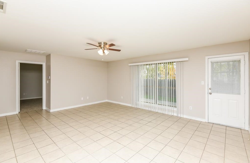 7504 Circle Dr, Fort Worth, TX 76180