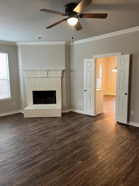 3012 Spring Valley Dr, Bedford, TX 76021