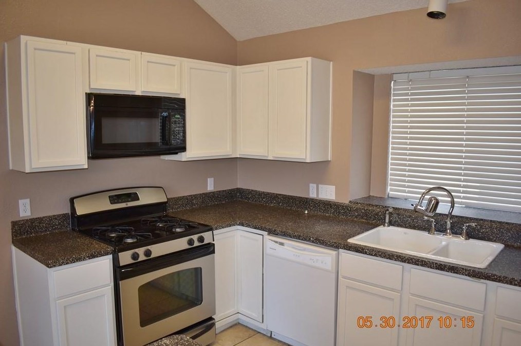 801 Parker Dr, Mesquite TX  75181-1096 exterior