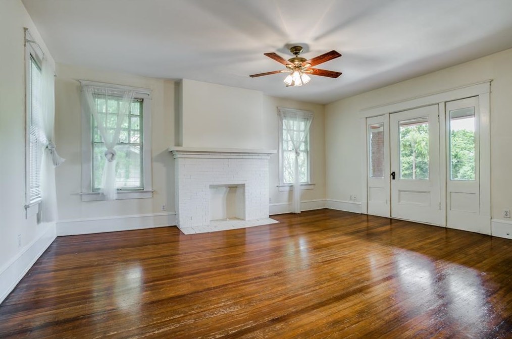 4615 Gaston Ave, Dallas, TX 75246