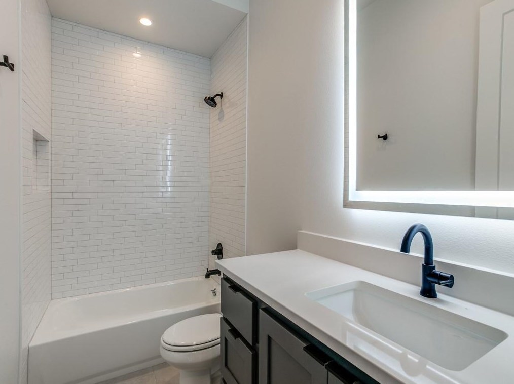 520 Wayne St, Dallas TX  75223-1641 exterior