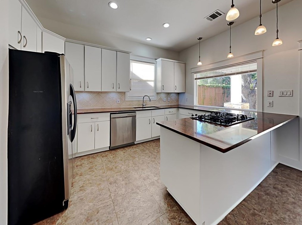 5635 Victor St, Dallas TX  75214-4734 exterior