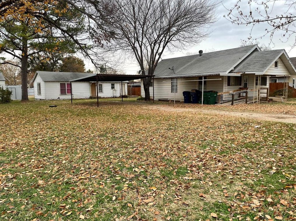 812 Tennessee St, Graham, TX 76450