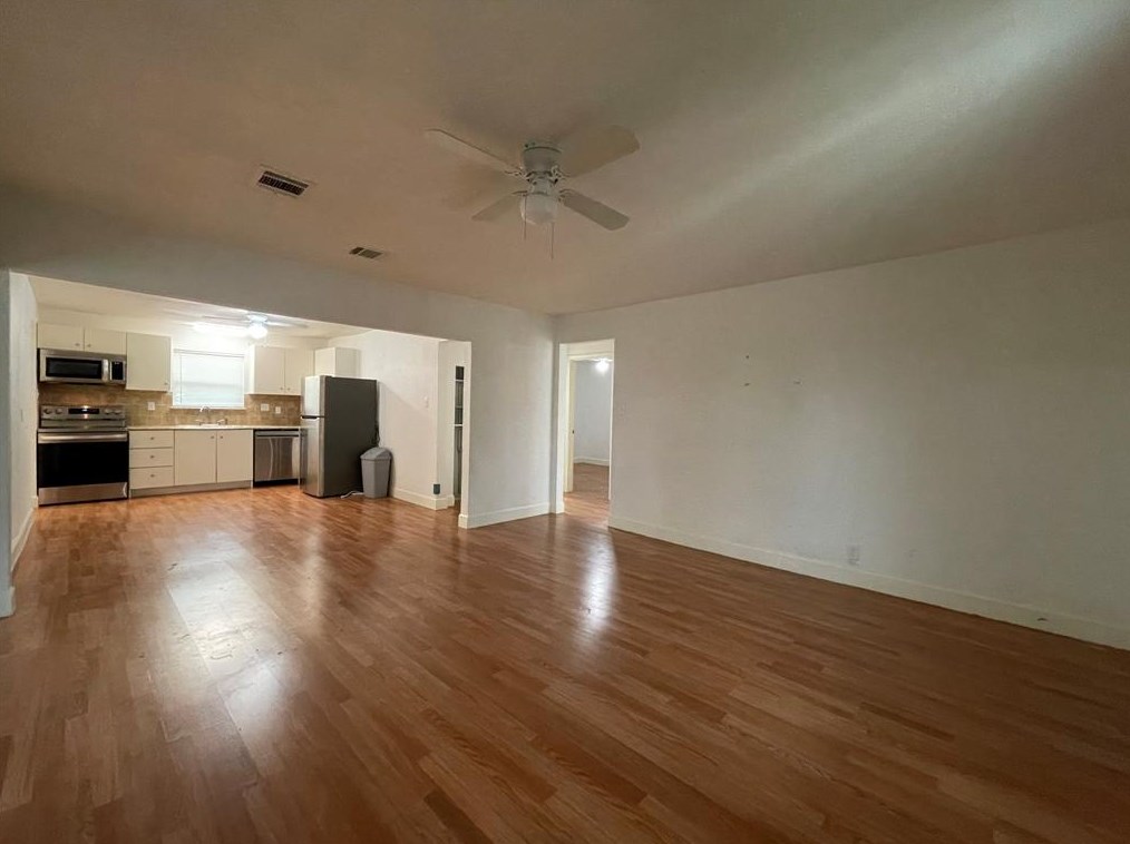 809 Glen Garden Dr, Fort Worth, TX 76104