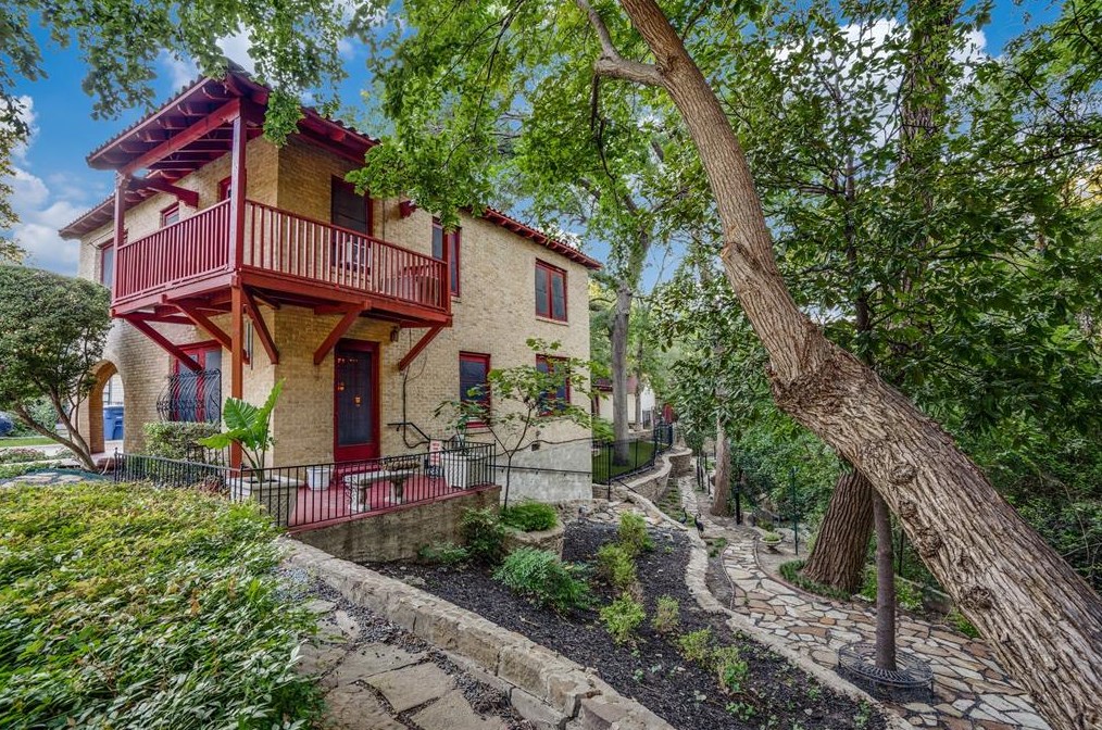 127 Appian Way, Dallas, TX 75216