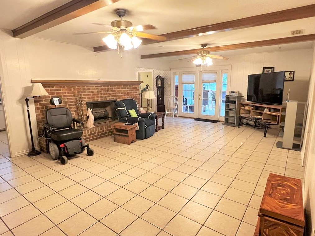 231 La Jolla Dr, Athens, TX 75751